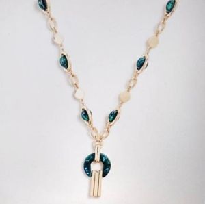 Ann Taylor Tortoiseshell print pendant necklace